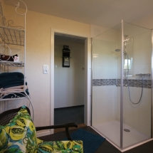 Dusche im Badezimmer OG