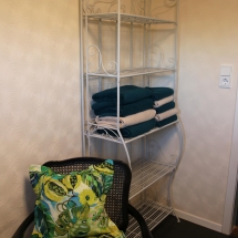 Handtuchablage im Badezimmer OG